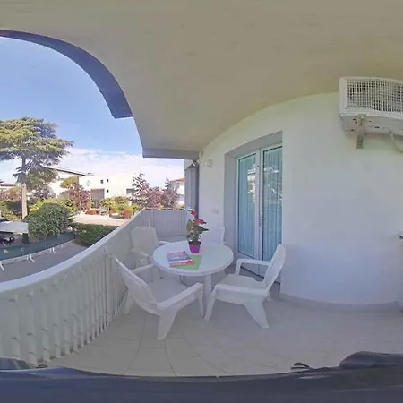 Apartments In Lignano Sabbiadoro 42765 アパート リニャーノ・サッビアドーロ